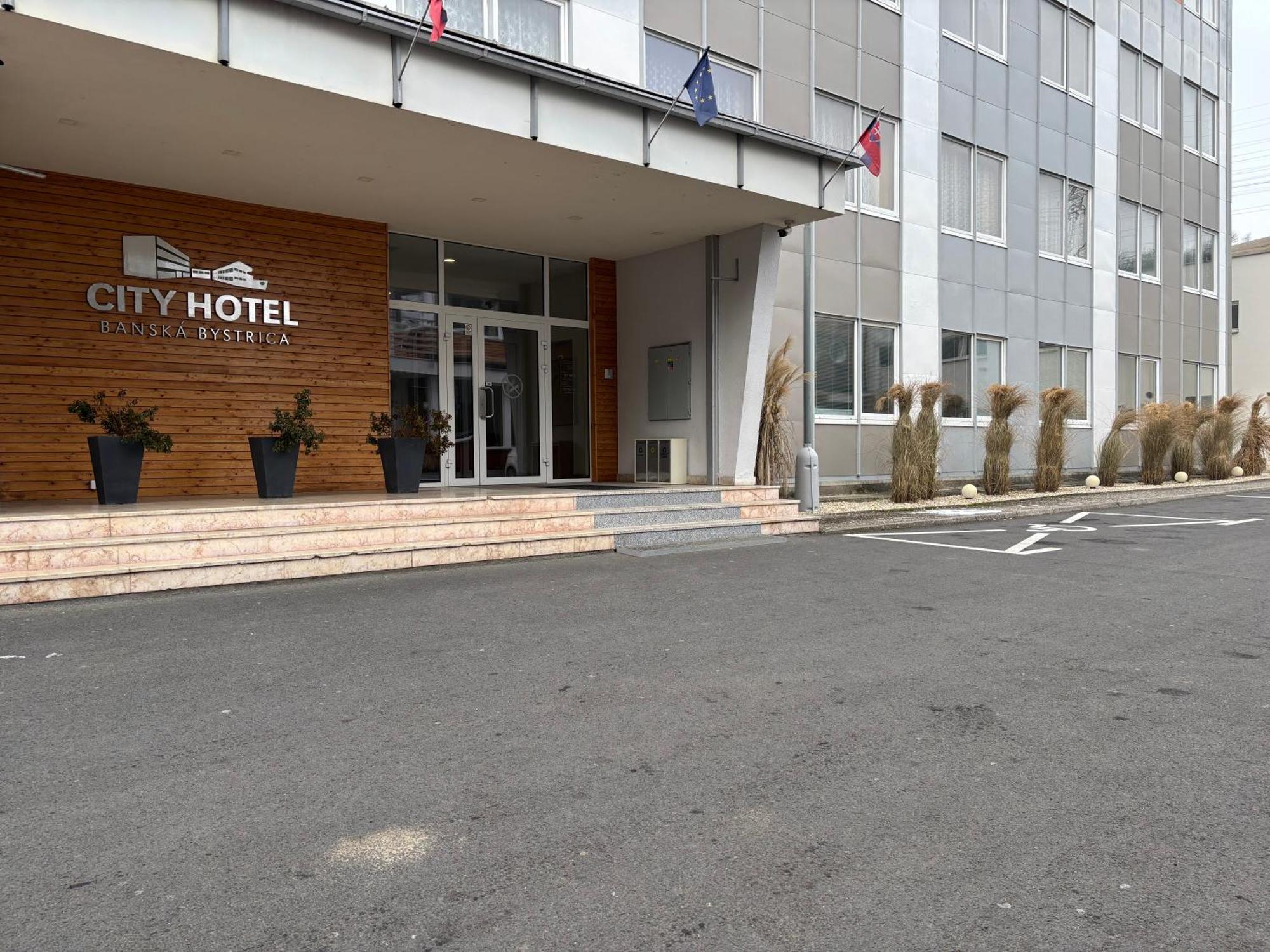 City Hotel B&B Banská Bystrica Exterior photo